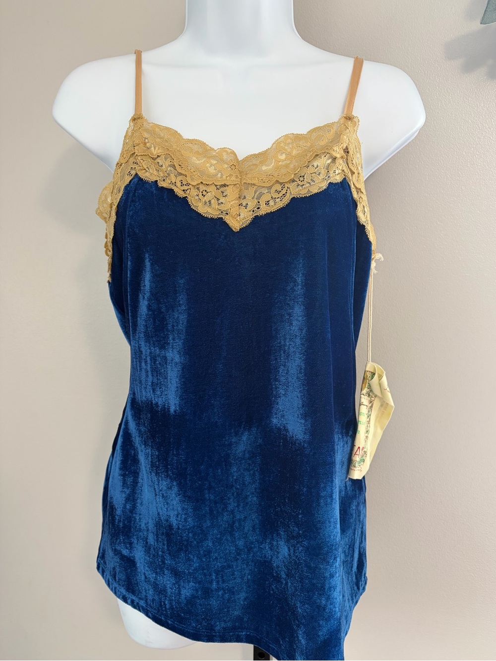 NWT Aratta Silent Journey- Velvet Dreams Cami- Navy Blue